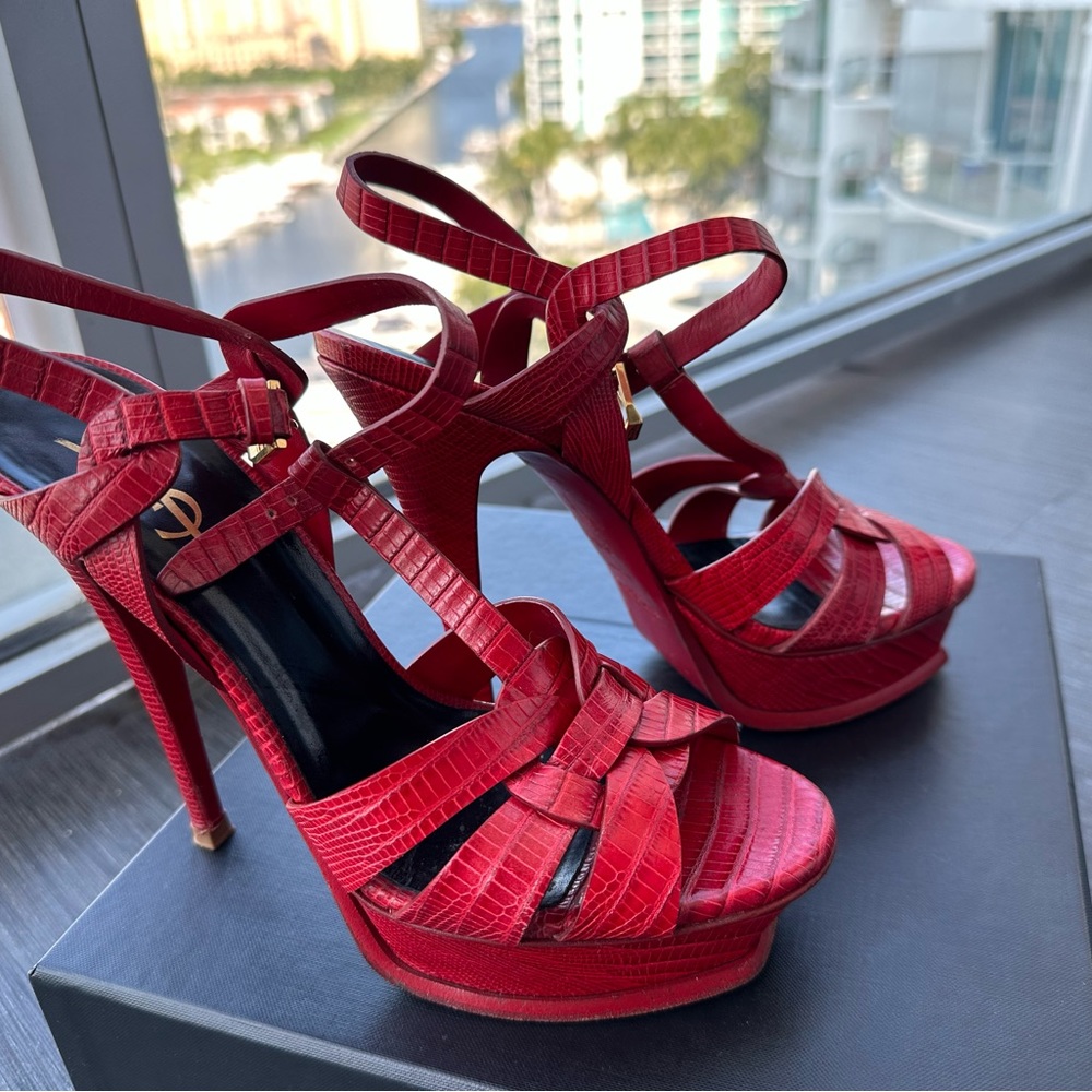 Very good condition, original Ysl shoes for good price ❤️